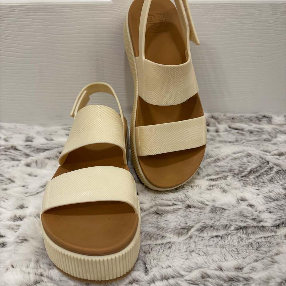 REEF Women's White, Water Vista Higher Round Toe sandals size 9